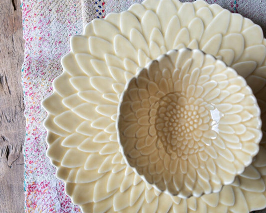 Bloom Plate Sahara Yellow